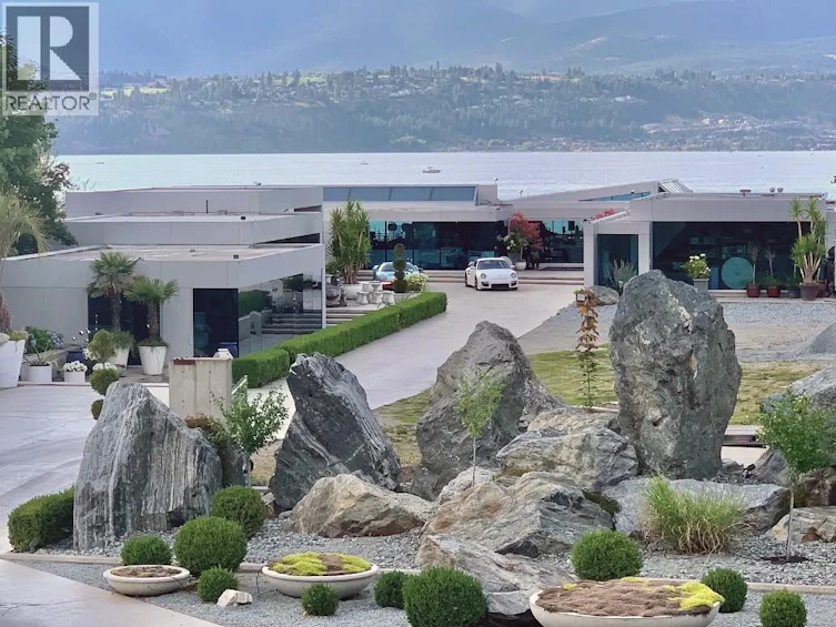 4358 Hobson Road, Kelowna, BC, V1W 1Y3 - 2