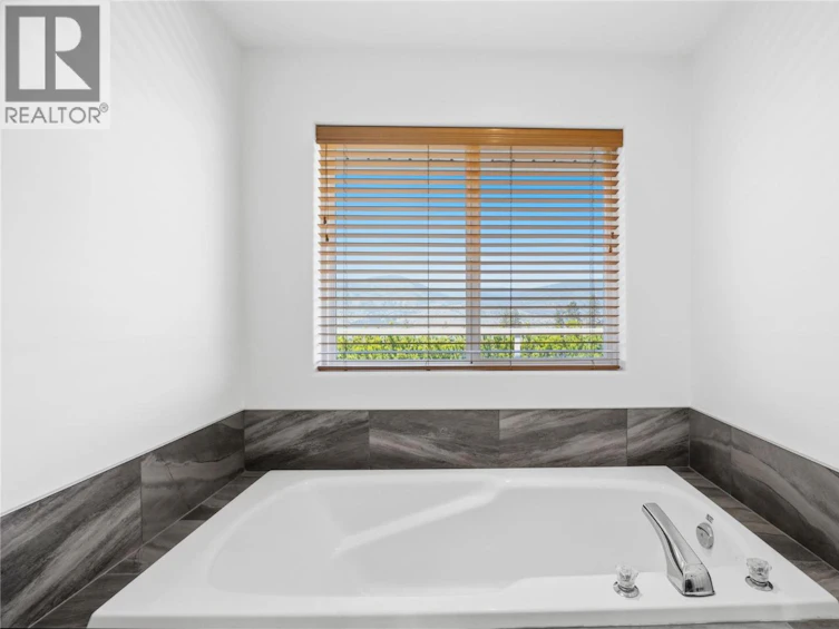 2850 Evergreen Drive, Penticton, BC, V2A 7T1 - 19