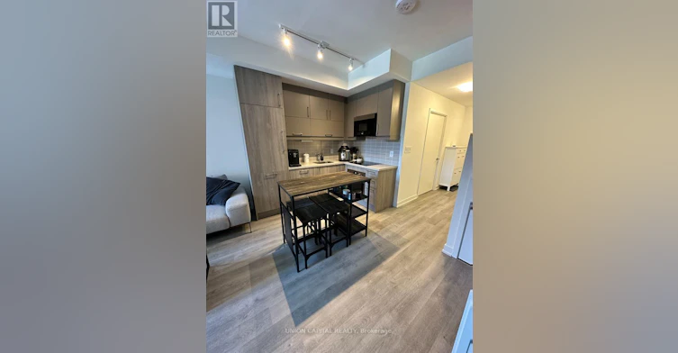 801-8119 Birchmount Road, Markham, ON, L6G 0H5 - 11