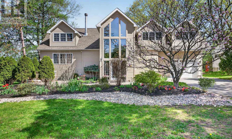 9 Grenville Crescent