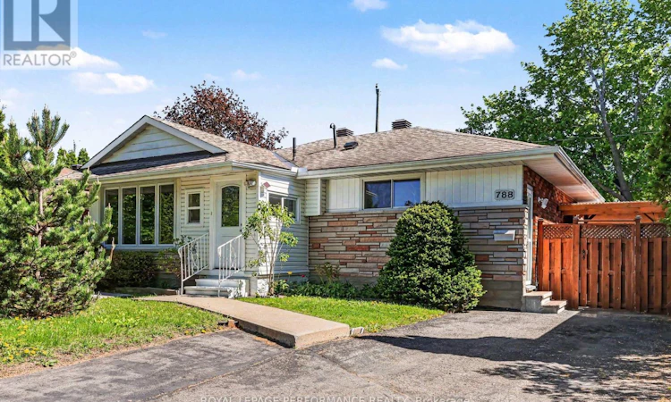 788 Dickens Avenue