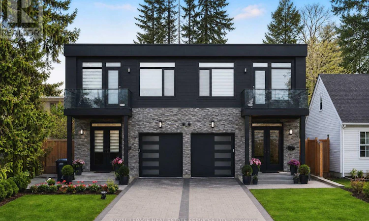 25A Tecumseth Avenue