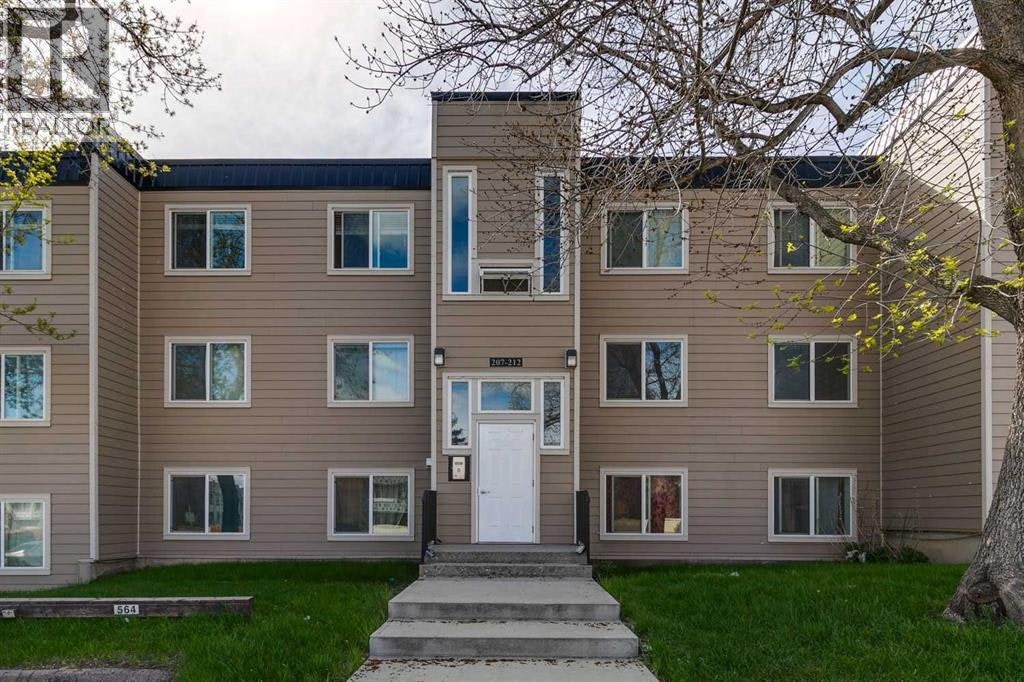 208-315 Heritage Drive SE, Calgary, AB, T2H 1N2