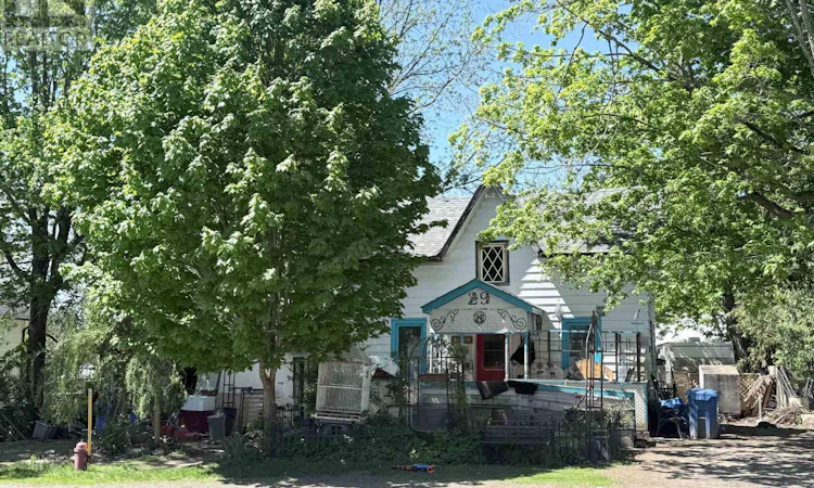 29 Hastings Avenue NORTH