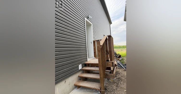 LOWER-1612 Capri Crescent, London, ON, N6G 3P2 - 3