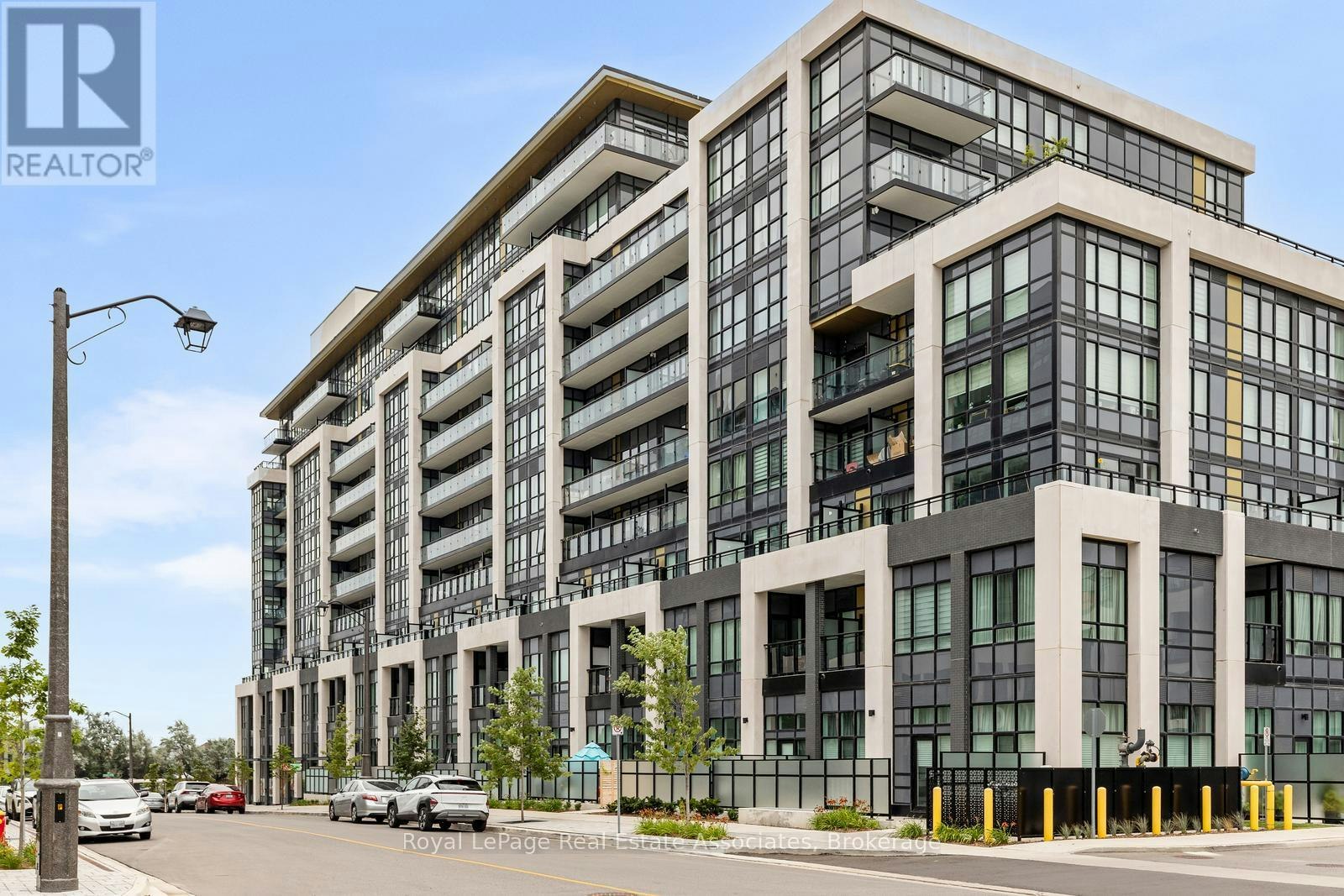 114-405 Dundas Street W, Oakville, ON, L6M 4P9