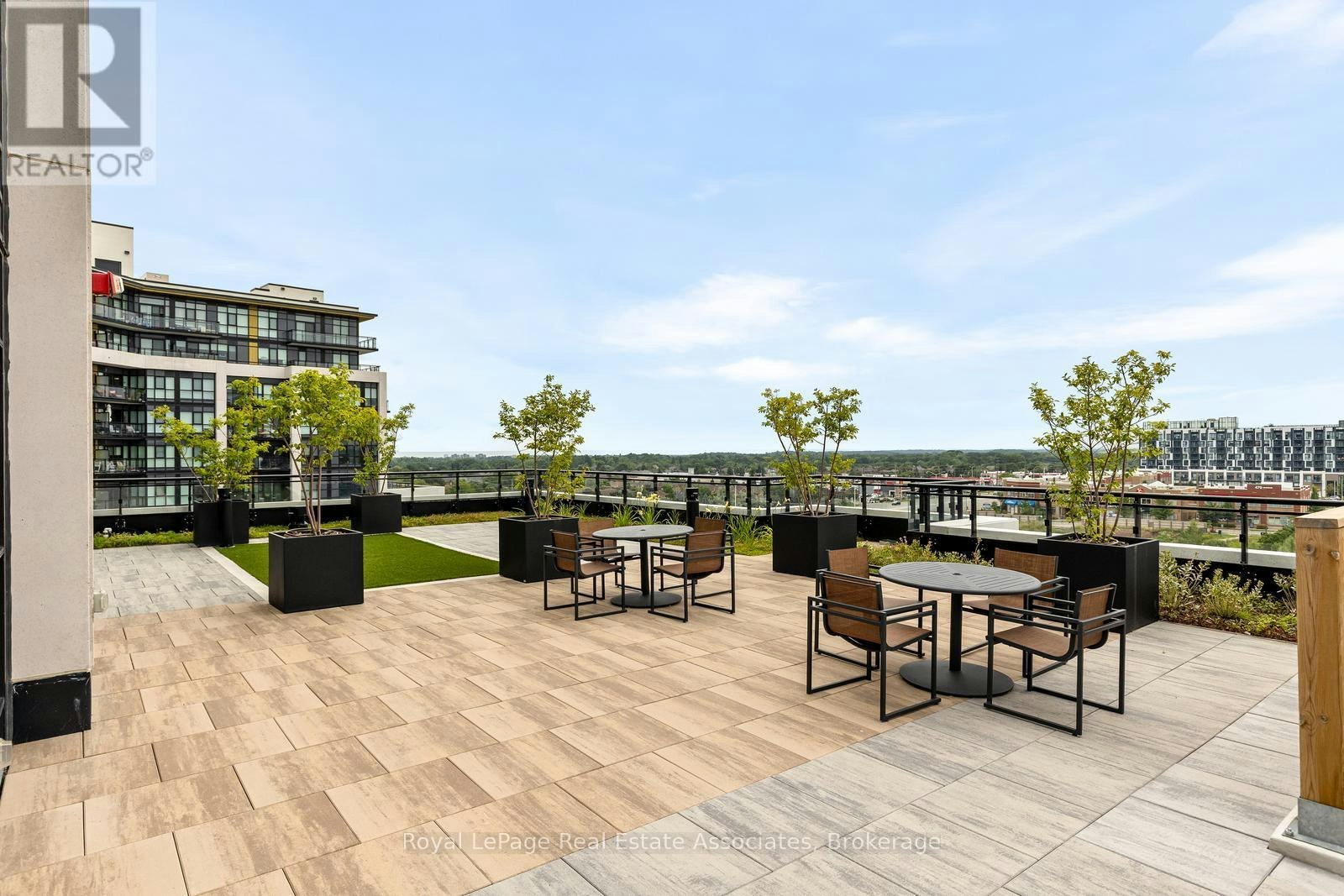 114-405 Dundas Street W, Oakville, ON, L6M 4P9 - 27