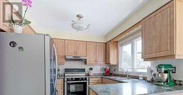 382 Bud Gregory Boulevard, Mississauga, ON, L4Z 2P8