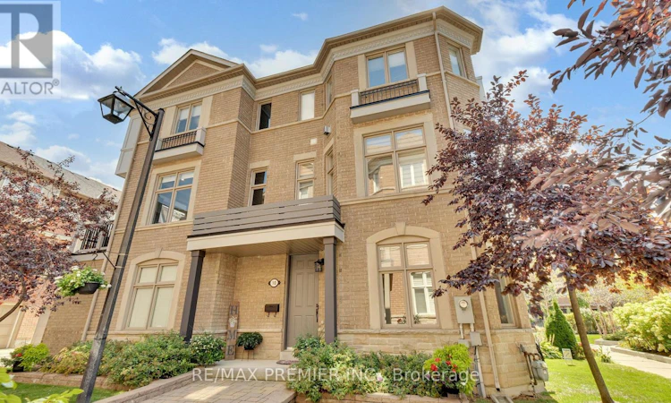 10 Henry Peters Lane