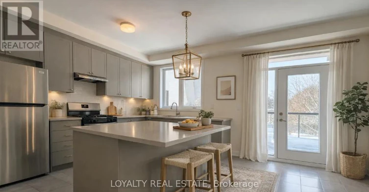 38A Upper Monclova Road, Toronto, ON, M3M 0A6 - 2