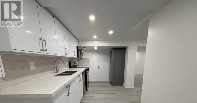 LOWER-9 Sanderson Road, Toronto, ON, M9V 1C6 - 8