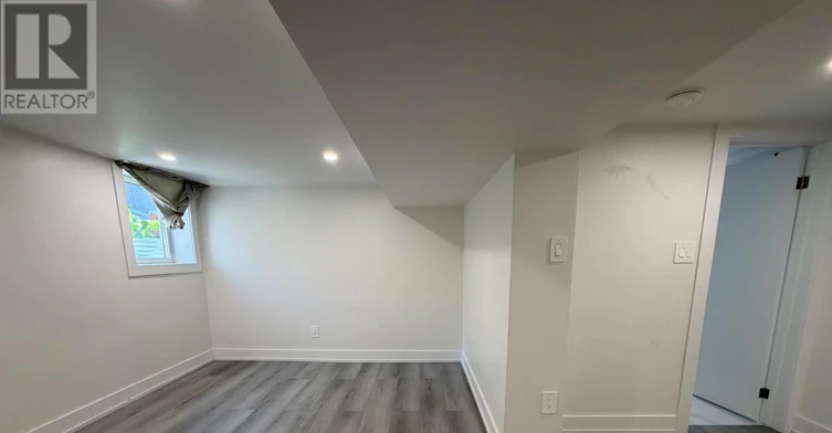 LOWER-9 Sanderson Road, Toronto, ON, M9V 1C6 - 18