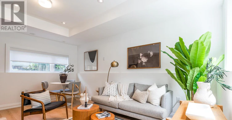 E-218 Aileen Avenue, Toronto, ON, M6M 1G4