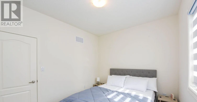 38 Silver Meadow Gdns Gardens N, Hamilton, ON, L8B 1Z4 - 27