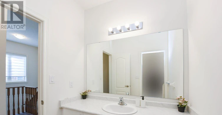 38 Silver Meadow Gdns Gardens N, Hamilton, ON, L8B 1Z4 - 30