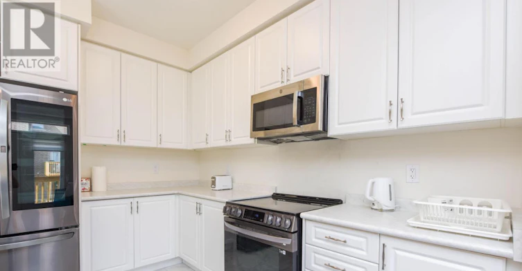 38 Silver Meadow Gdns Gardens N, Hamilton, ON, L8B 1Z4 - 18