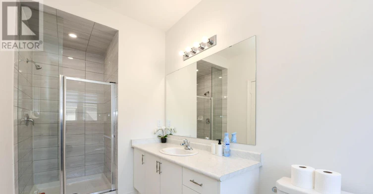 38 Silver Meadow Gdns Gardens N, Hamilton, ON, L8B 1Z4 - 34