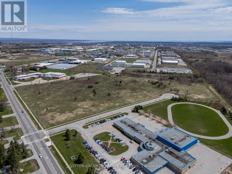 740 Essa Road, Barrie, ON, L4N 9E9 - 7
