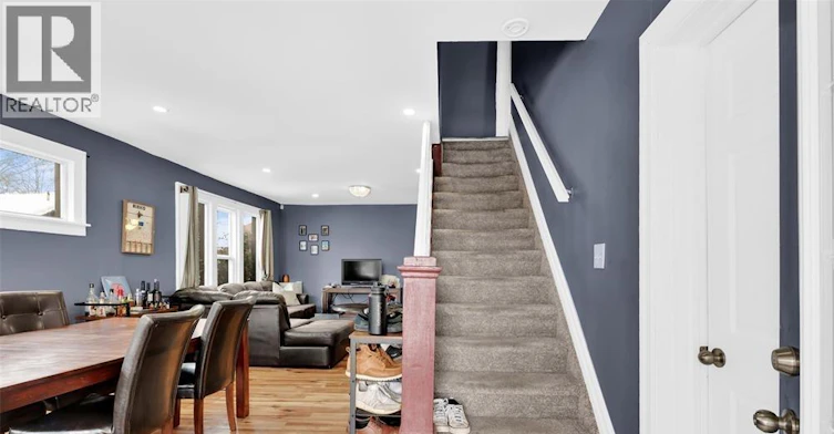 3484 Peter Street, Windsor, ON, N9C 1J3 - 4