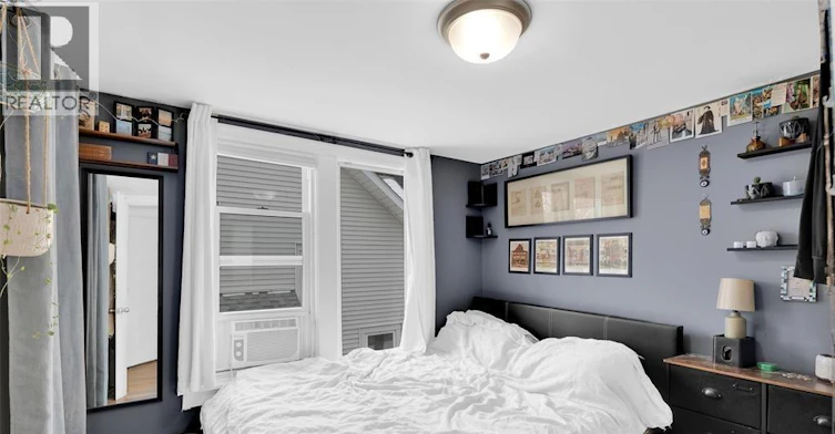 3484 Peter Street, Windsor, ON, N9C 1J3 - 2