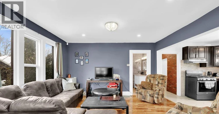 3484 Peter Street, Windsor, ON, N9C 1J3 - 5