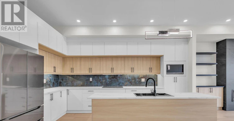 138 Bowie Avenue, Toronto, ON, M6E 2R2 - 5