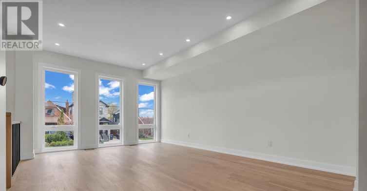 138 Bowie Avenue, Toronto, ON, M6E 2R2 - 3