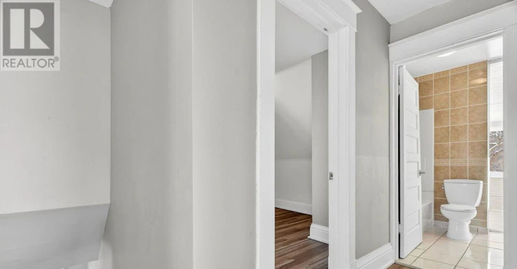 MAIN FLOOR-4848 Second Avenue, Niagara Falls, ON, L2E 4J1 - 3
