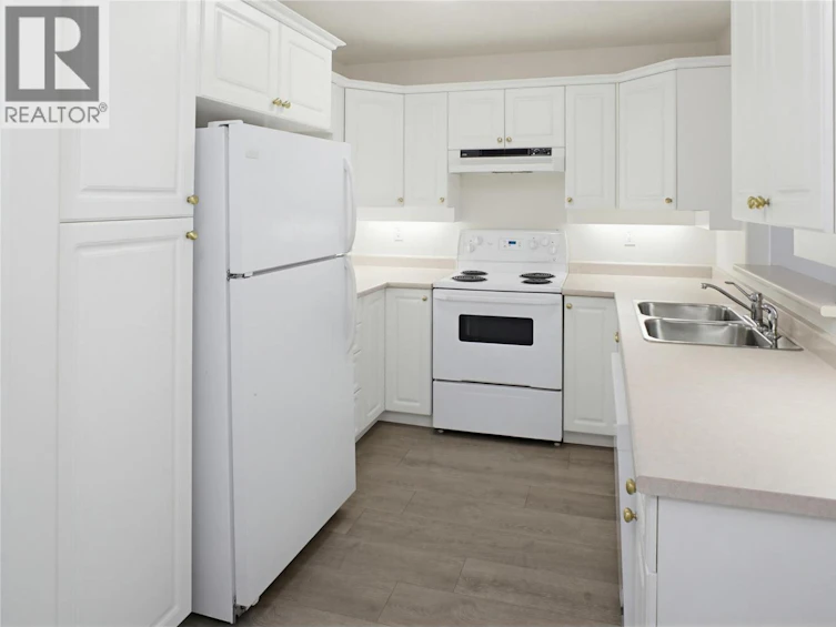 409-120 Vernon Avenue, Kamloops, BC, V2B 1L6 - 3