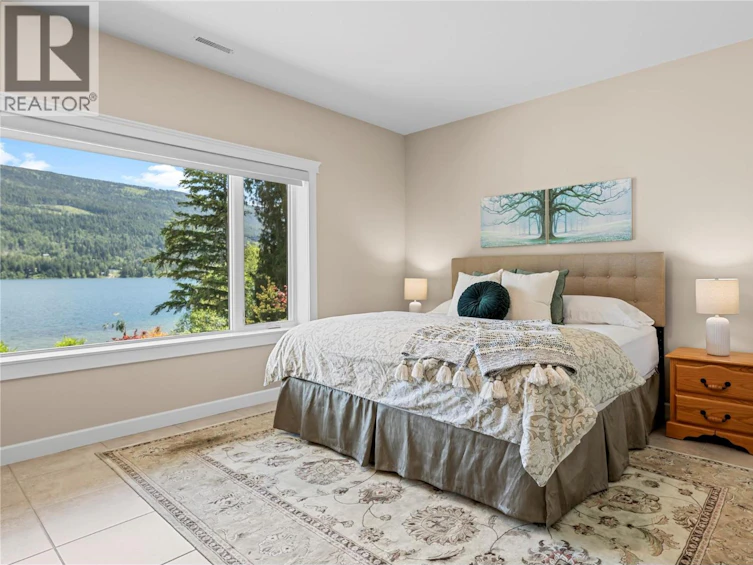 3898 Parri Road, Sorrento, BC, V0E 2W0 - 62