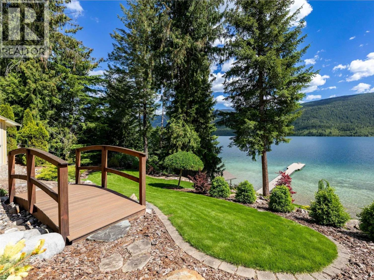 3898 Parri Road, Sorrento, BC, V0E 2W0 - 70