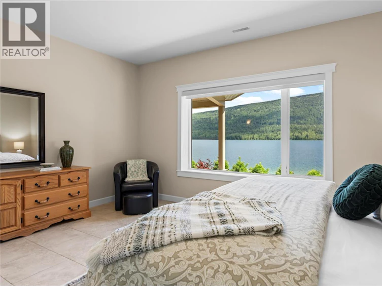 3898 Parri Road, Sorrento, BC, V0E 2W0 - 63