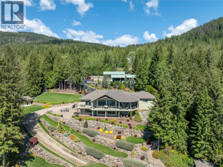 3898 Parri Road, Sorrento, BC, V0E 2W0 - 12