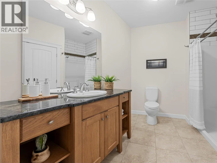 3898 Parri Road, Sorrento, BC, V0E 2W0 - 65