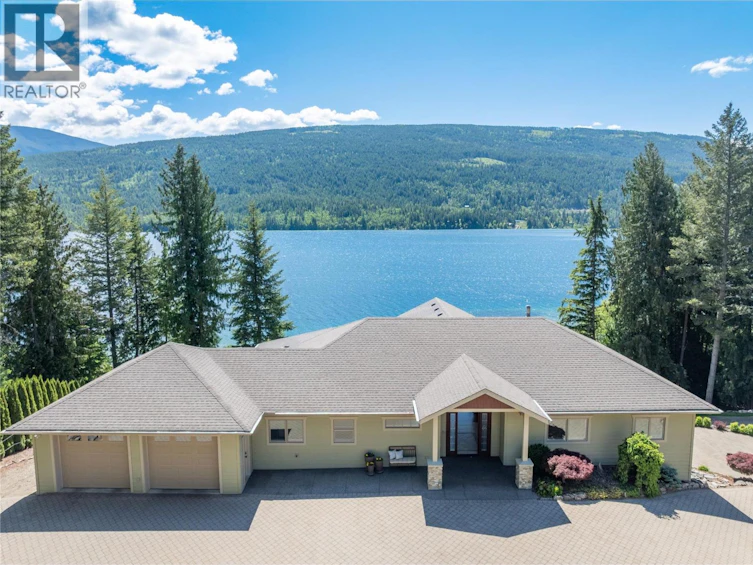 3898 Parri Road, Sorrento, BC, V0E 2W0 - 18
