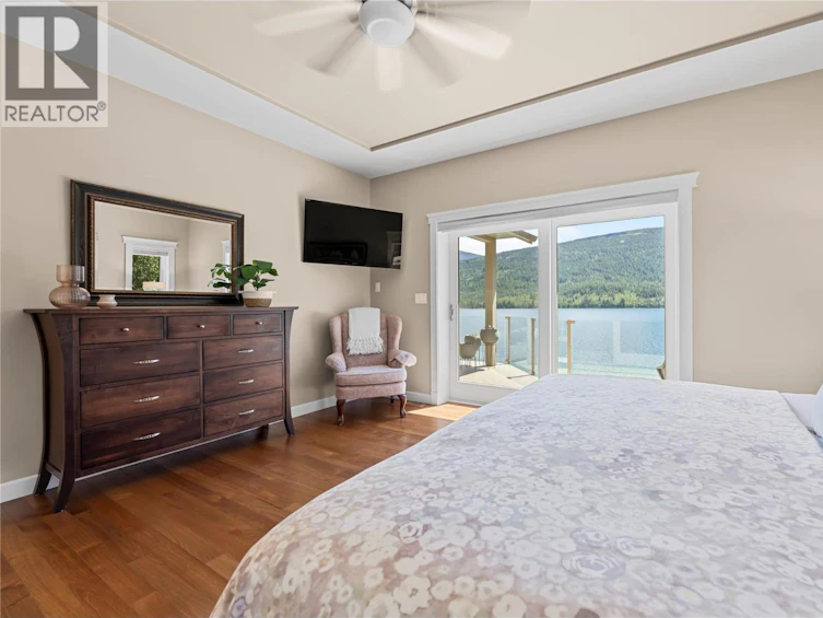 3898 Parri Road, Sorrento, BC, V0E 2W0 - 44