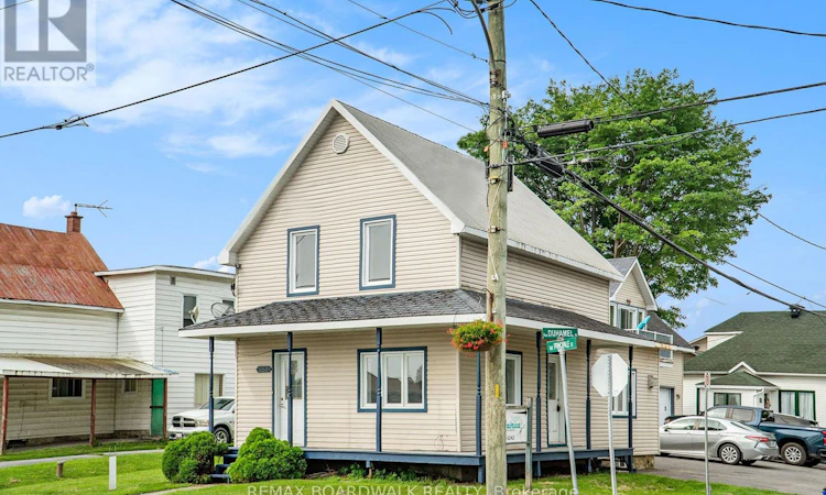 683 Principale Street