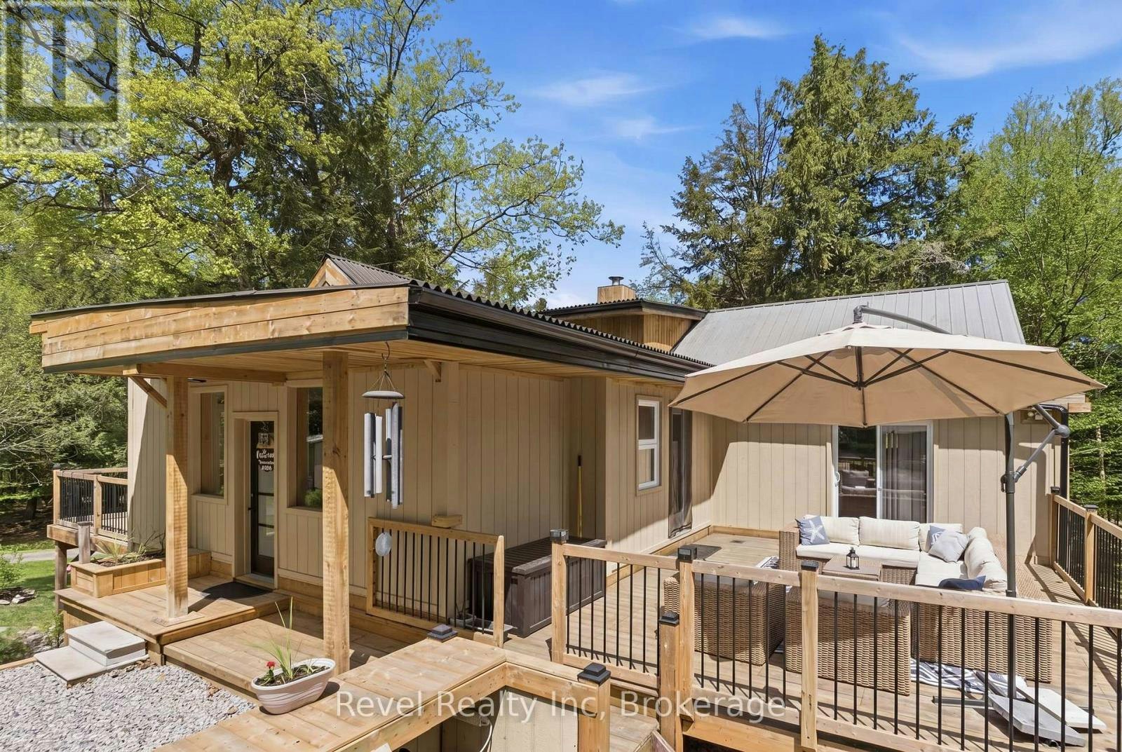 22 Camp Road, McKellar, ON, P2A 0B4