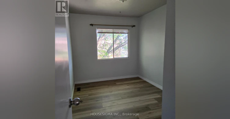 110 Overlea Drive, Kitchener, ON, N2M 1T1 - 8