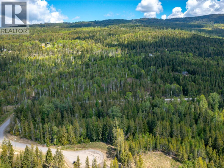 8290 Lincoln Road, Vernon, BC, V1B 3M8 - 8