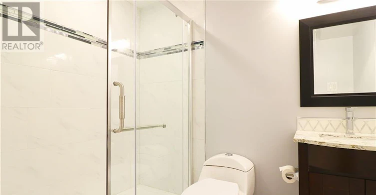 205 Blackburn Avenue, Ottawa, ON, K1N 8A9 - 13