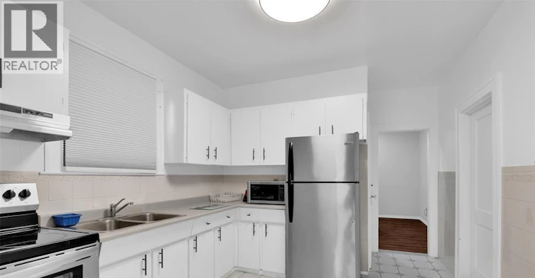 UPPER-930 Church Bsmt Street NO, Windsor, ON, N9A 4T9 - 4
