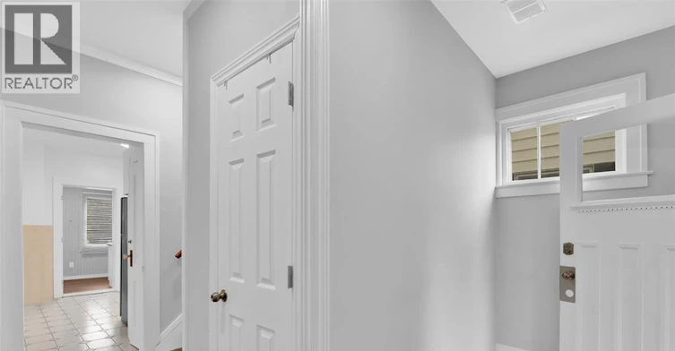UPPER-930 Church Bsmt Street NO, Windsor, ON, N9A 4T9 - 3