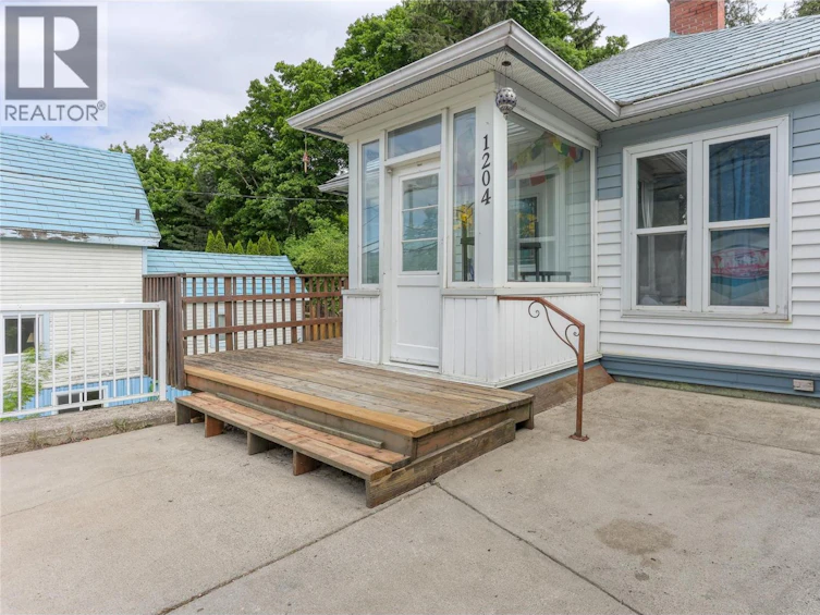1204 Front Street, Nelson, BC, V1L 4C4 - 3