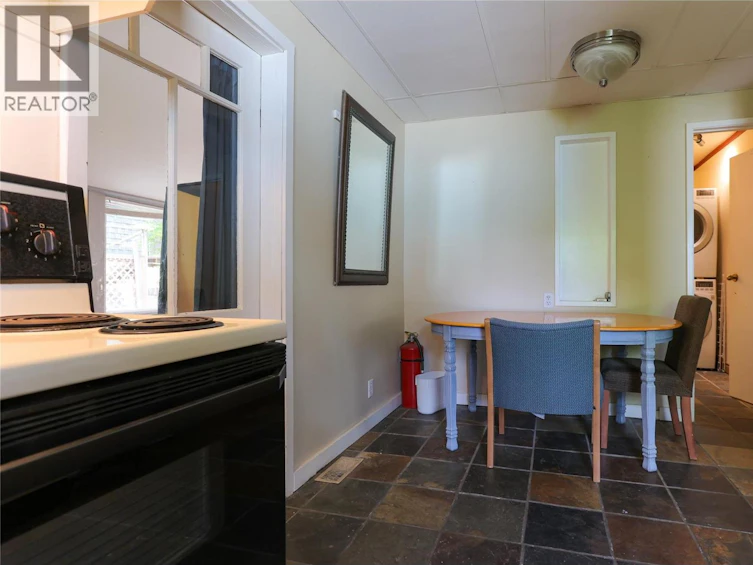 1204 Front Street, Nelson, BC, V1L 4C4 - 13