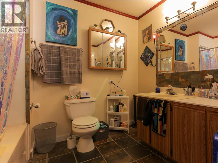 1204 Front Street, Nelson, BC, V1L 4C4 - 10