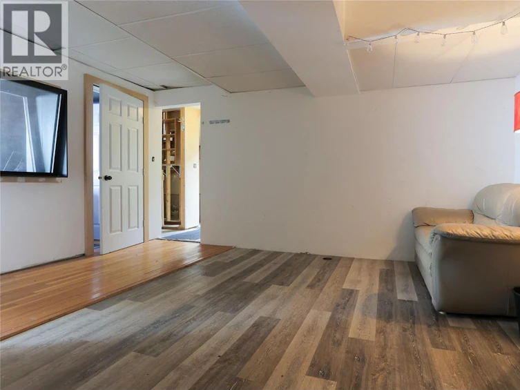 1204 Front Street, Nelson, BC, V1L 4C4 - 22
