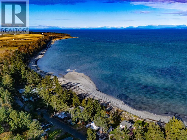 521 Windslow Road, Comox, BC, V9M 3T8 - 9