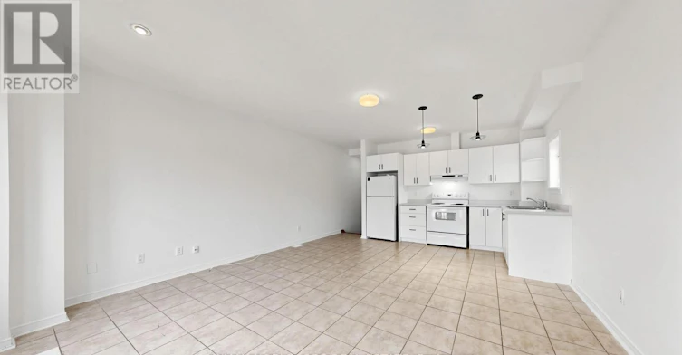 1-67 Florence Crescent, Toronto, ON, M6N 4E8 - 4