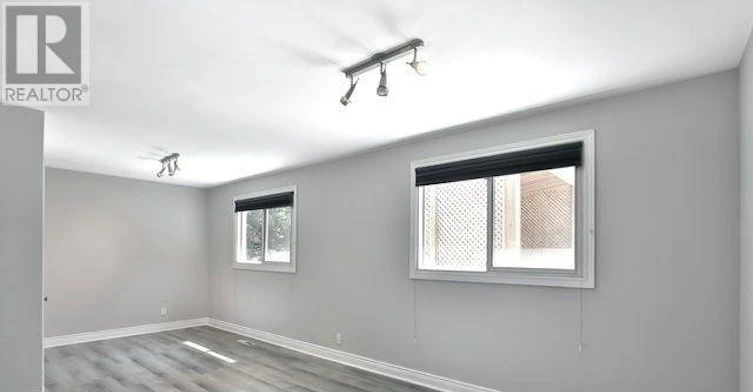 48 Birkbank Drive, Oakville, ON, L6J 4Y9 - 4